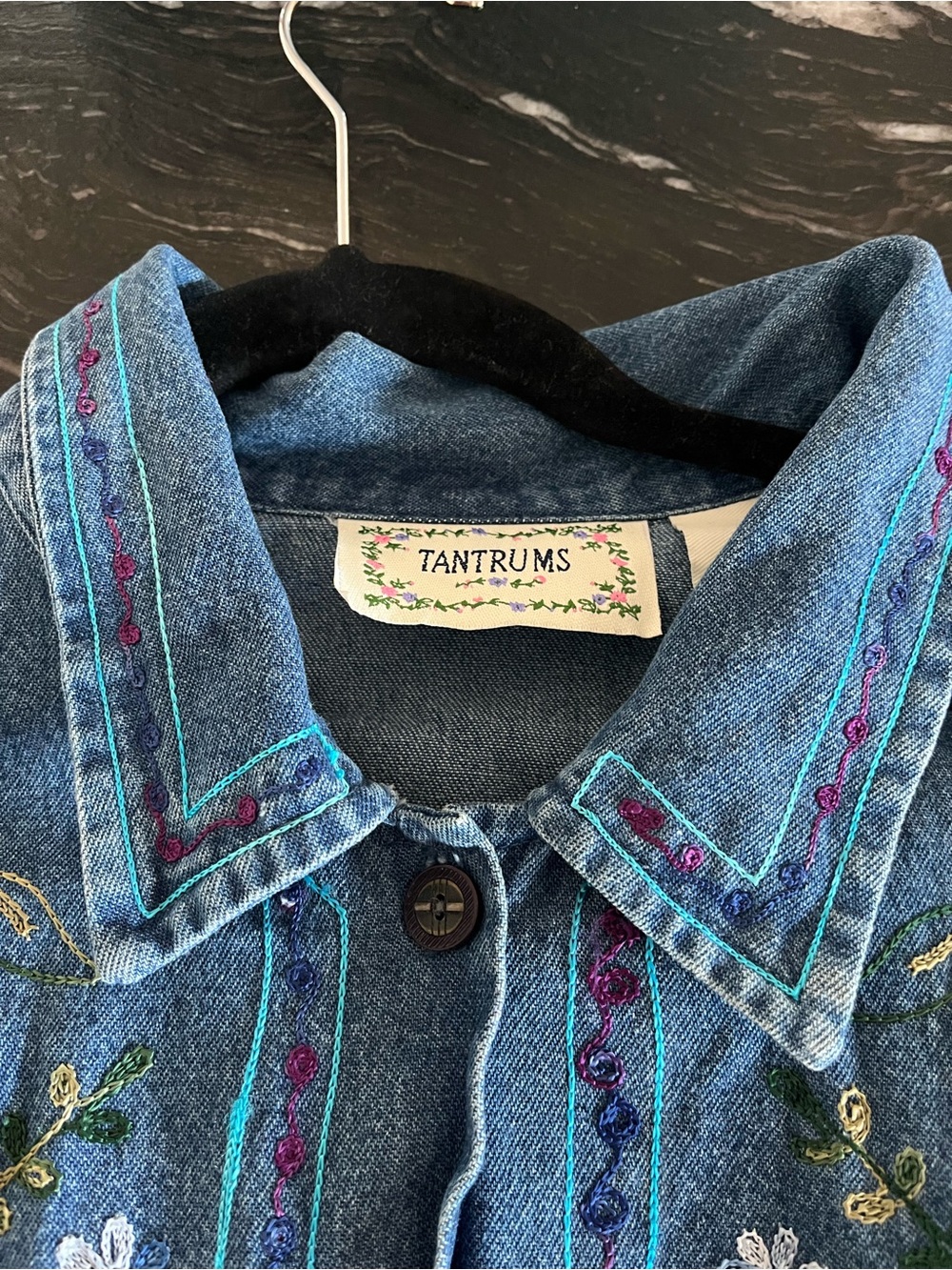Vintage 90’s Tantrums Blue Embroidered Denim Shacket with Floral Accents boho - Picture 5 of 6